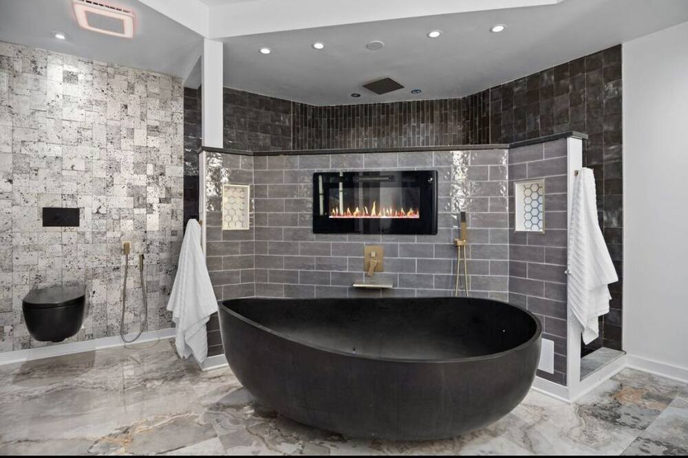 Photo of Bathroom in Bartlett