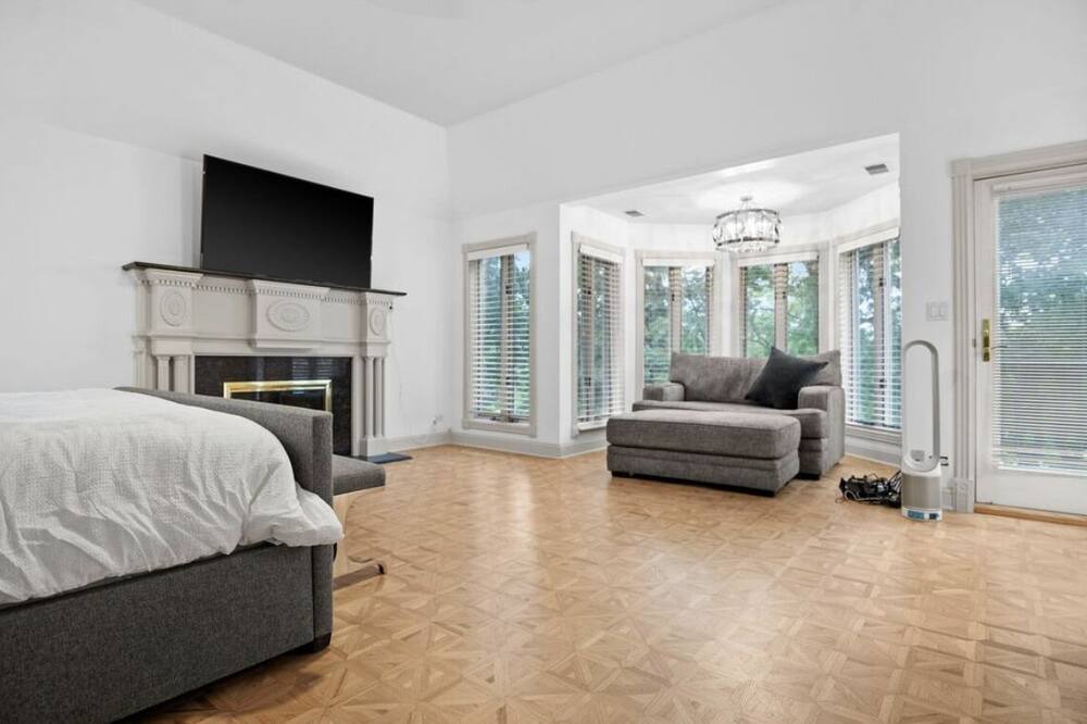 Photo of Bedroom in Bartlett