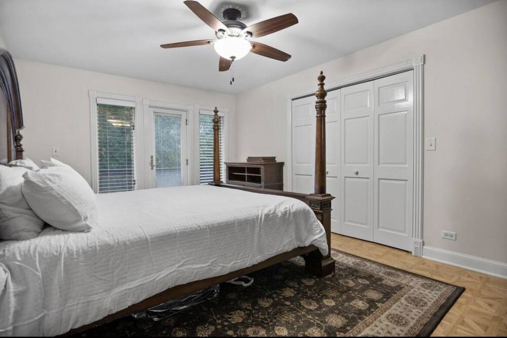 Photo of Bedroom in Bartlett