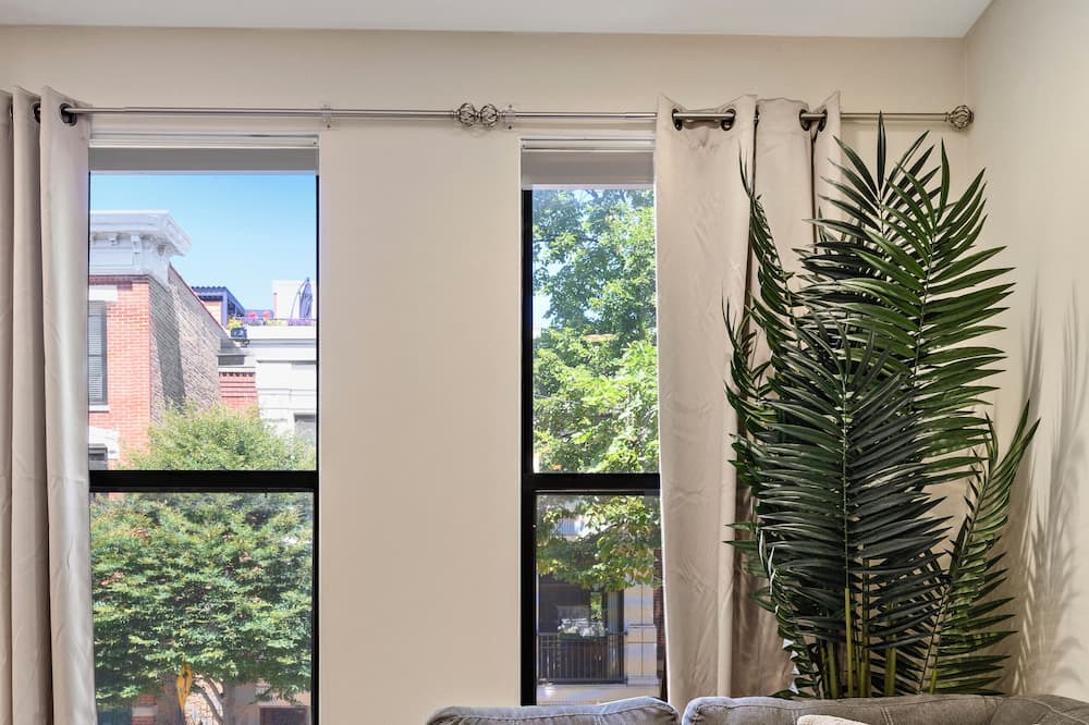 Photo of Livingroom in Ranch Triangle