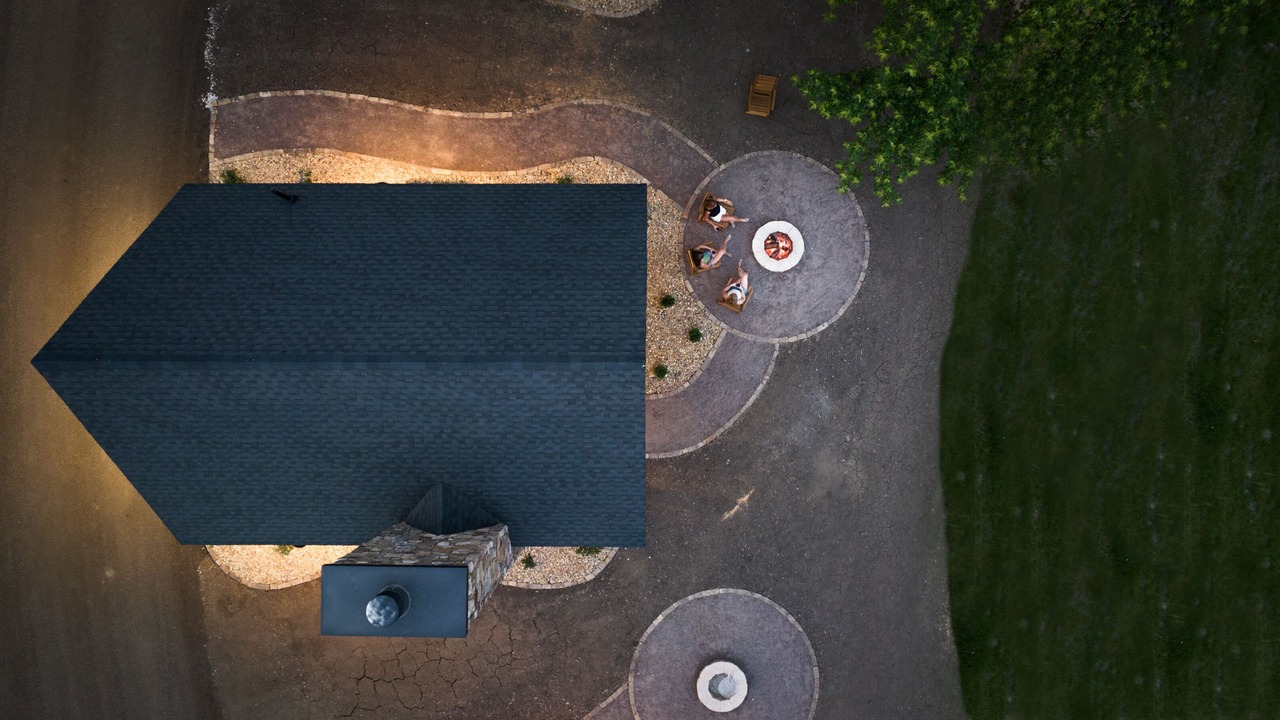 Photo of Outdoor in Laura