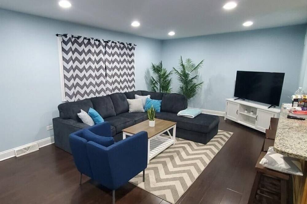 Photo of Livingroom in Roselle
