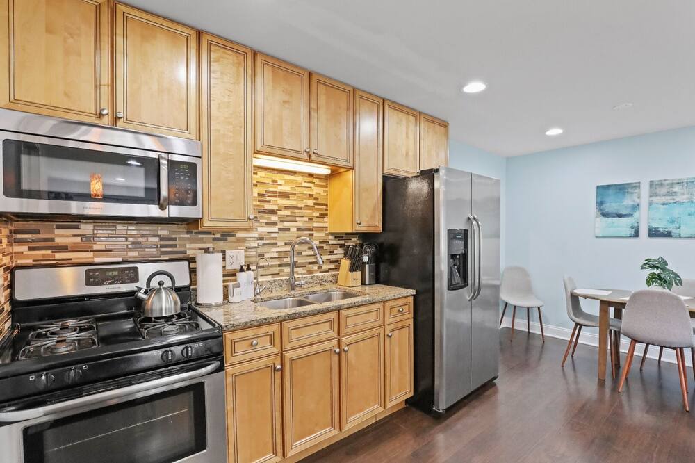 Photo of Kitchen in Roselle