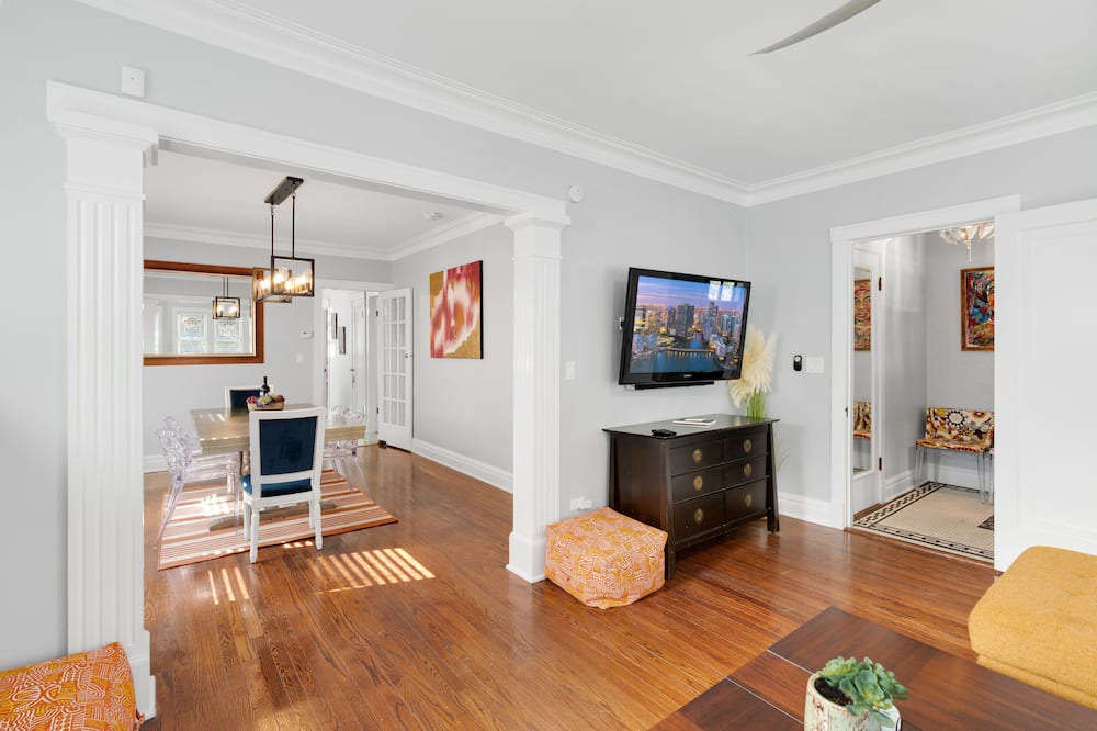 Photo of Livingroom in Berwyn