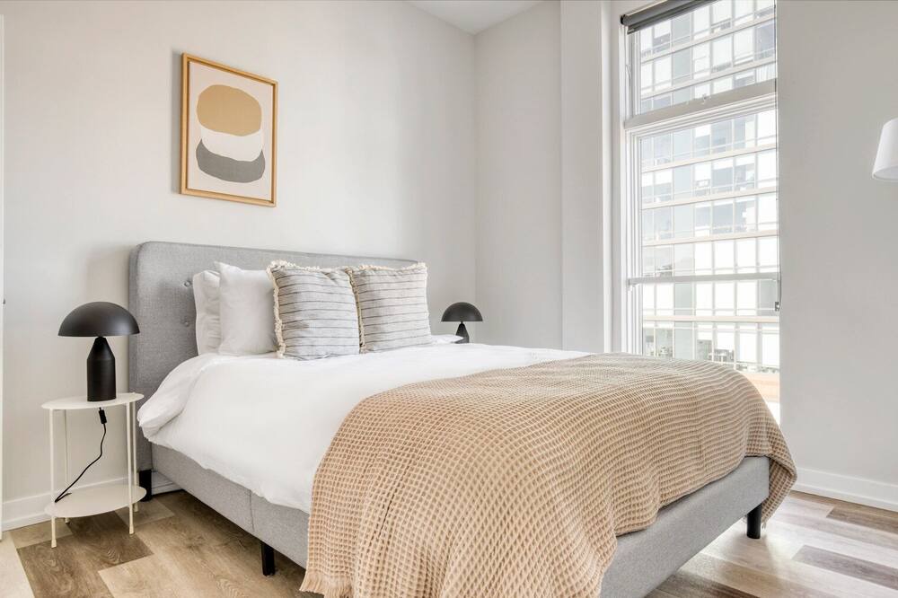 Photo of Bedroom in River West
