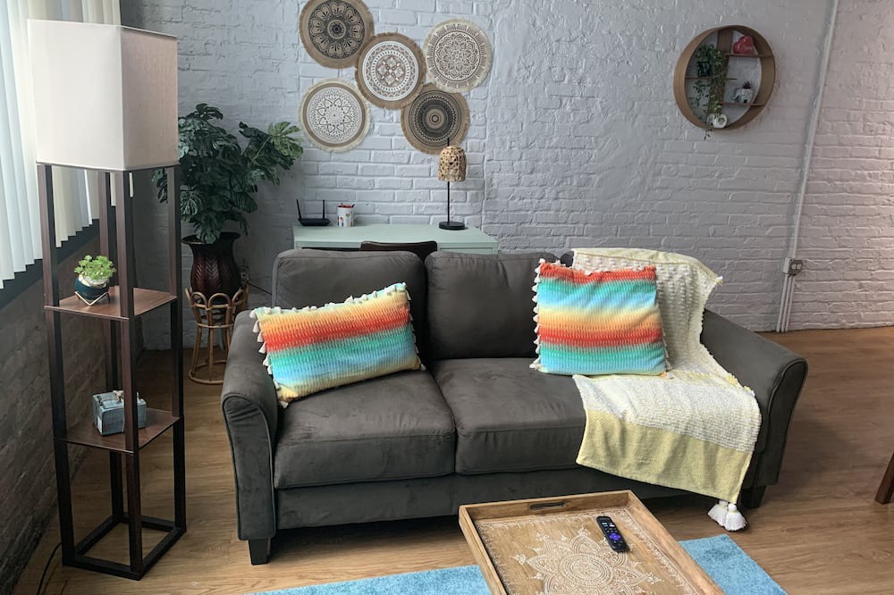 Photo of Livingroom in Near South Side