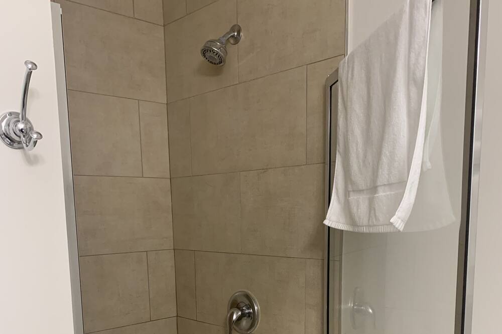 Photo of Bathroom in Near South Side