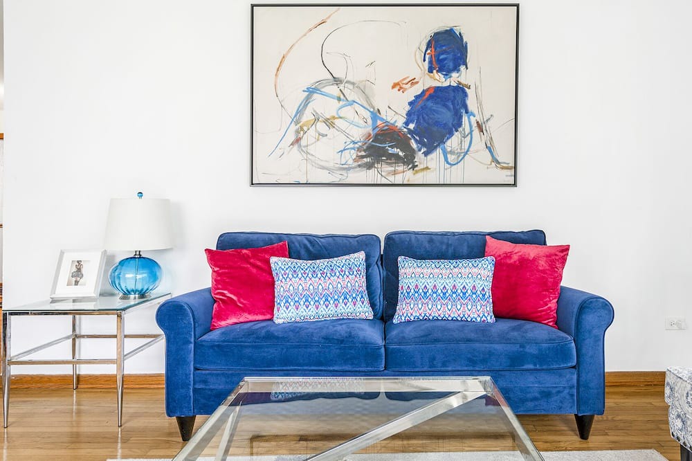 Photo of Livingroom in Des Plaines