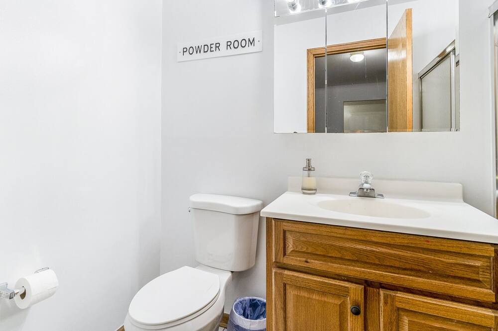 Photo of Bathroom in Des Plaines