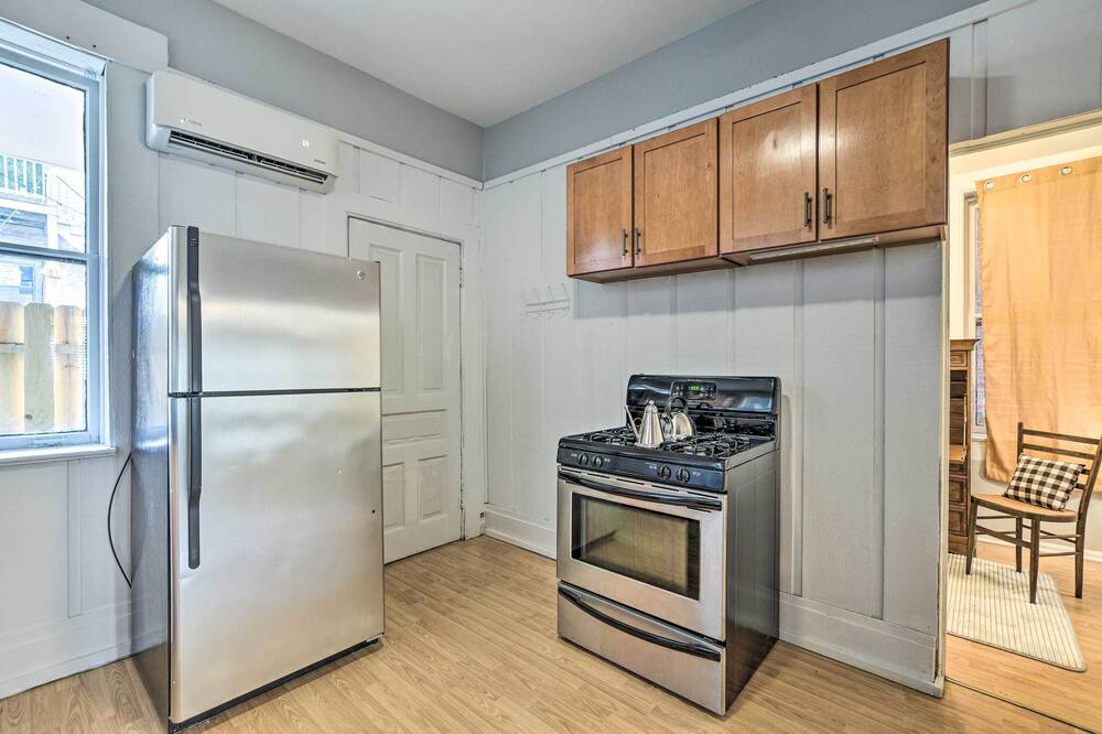 Photo of Kitchen in Old Town Triangle