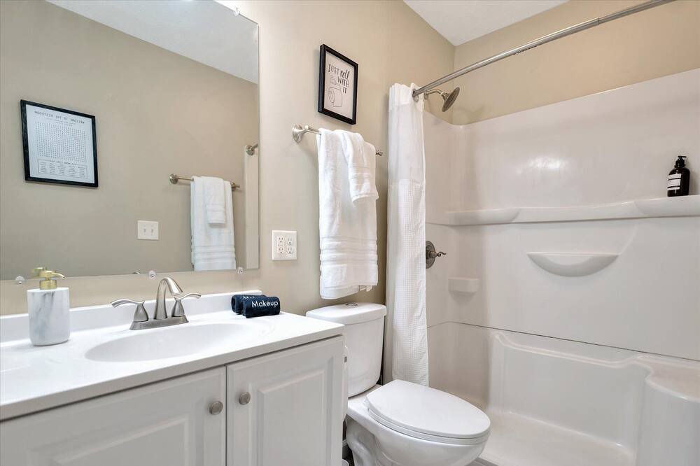 Photo of Bathroom in Mahomet