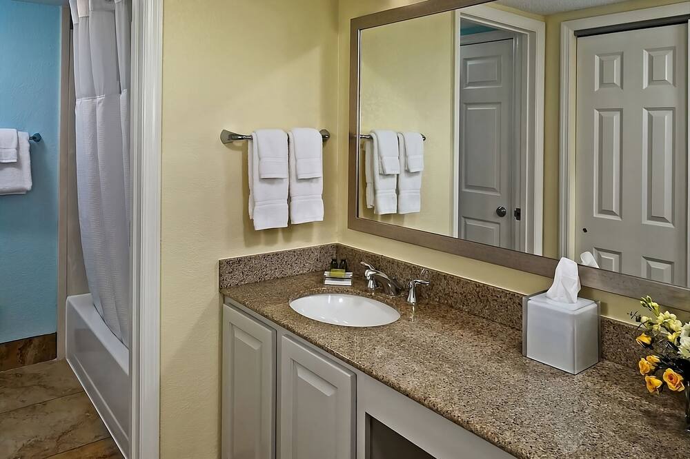 Photo of Bathroom in Highland Hills