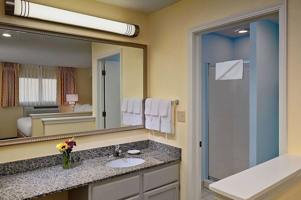 Photo of Bathroom in Highland Hills