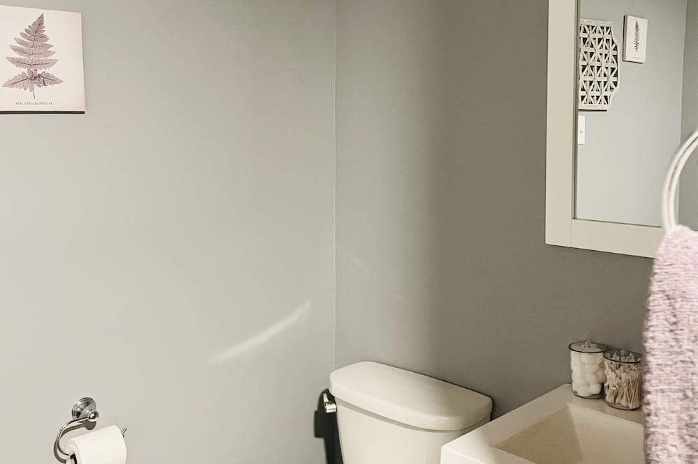 Photo of Bathroom in Mount Carmel