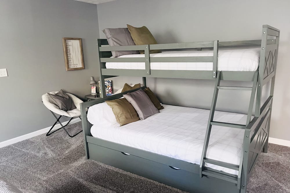 Photo of Bedroom in Mount Carmel