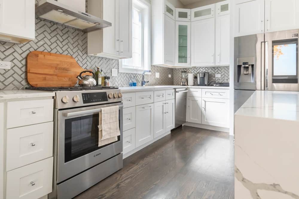 Photo of Kitchen in Grand Boulevard