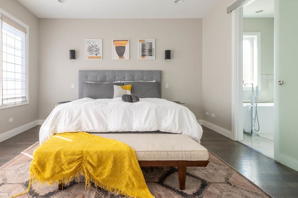 Photo of Bedroom in Grand Boulevard