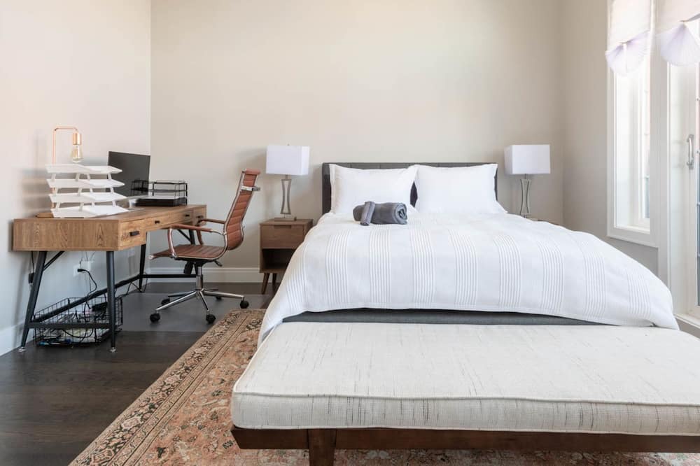 Photo of Bedroom in Grand Boulevard
