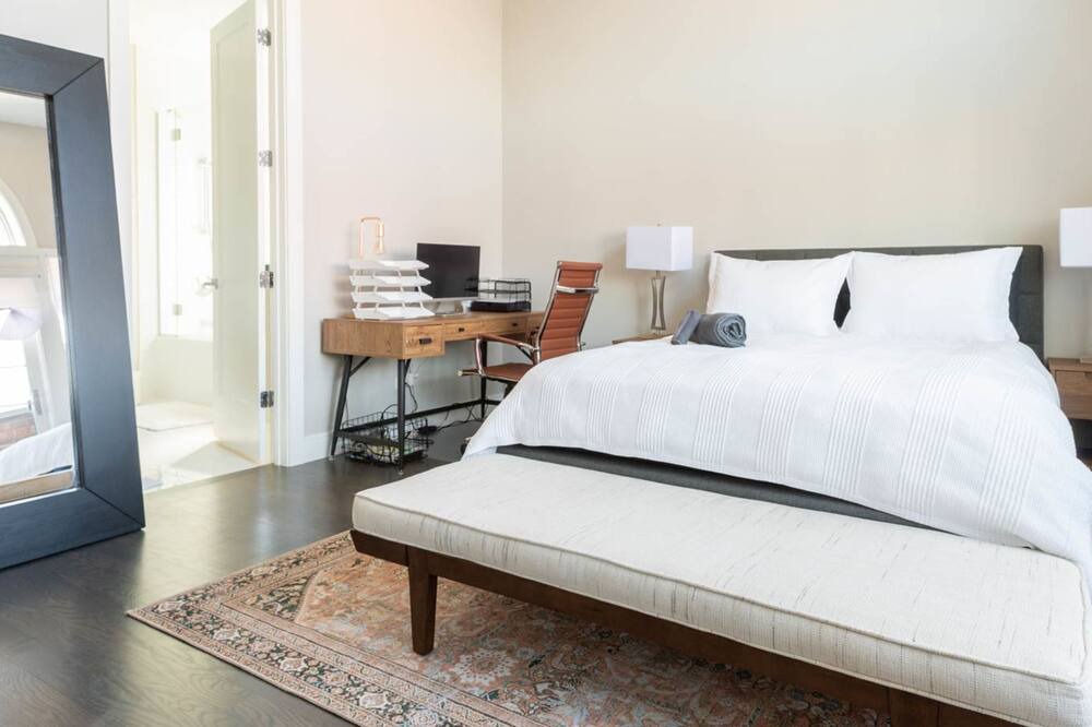 Photo of Bedroom in Grand Boulevard