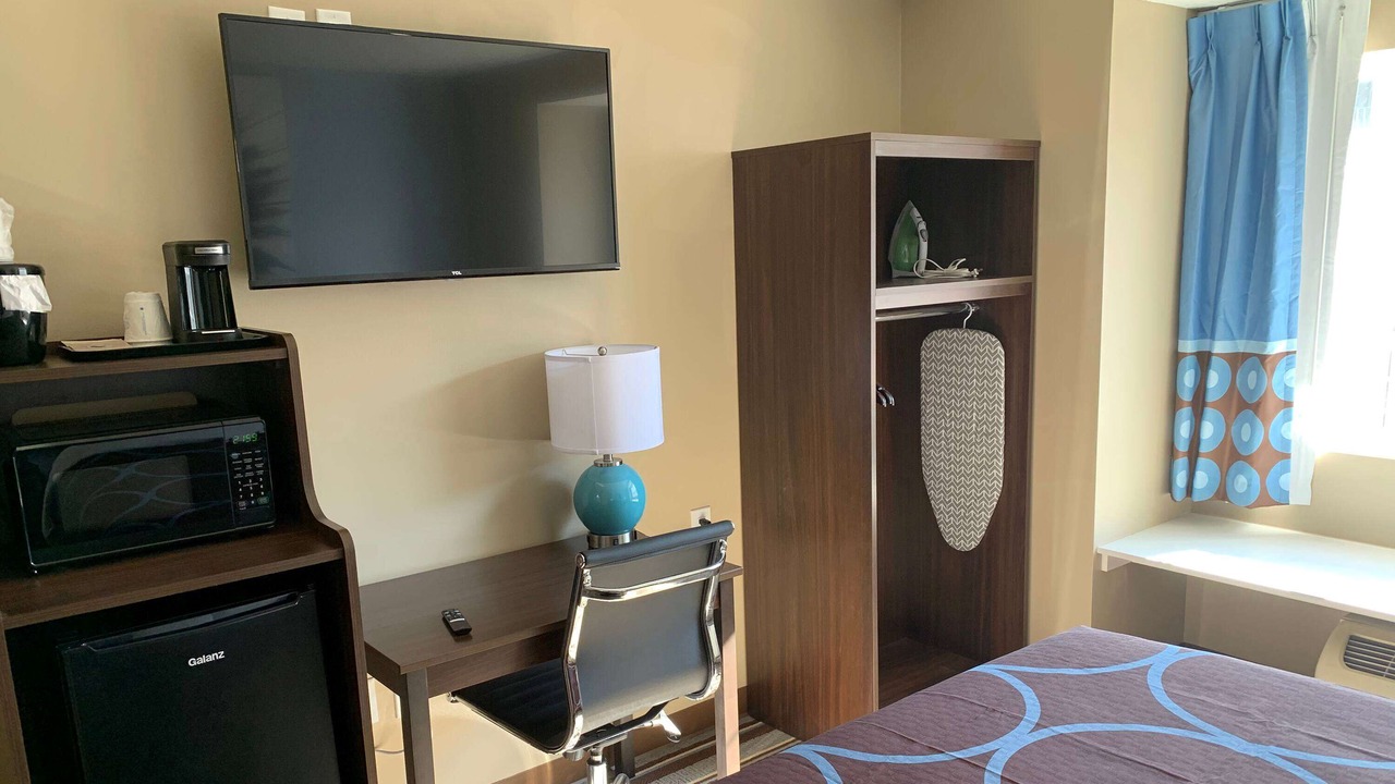 Photo of Bedroom in Joliet