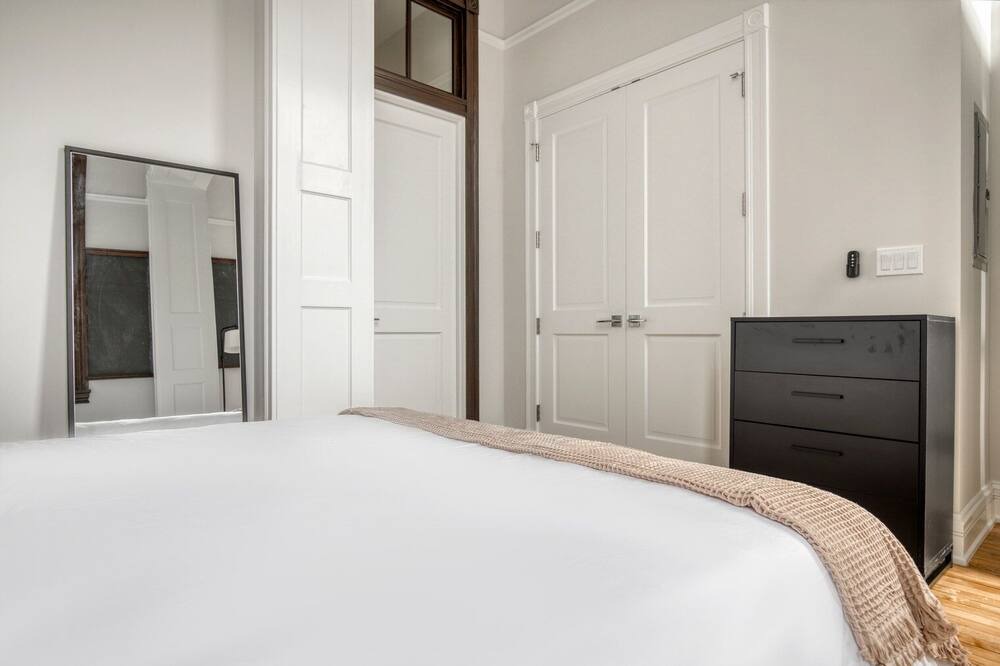 Photo of Bedroom in Noble Square