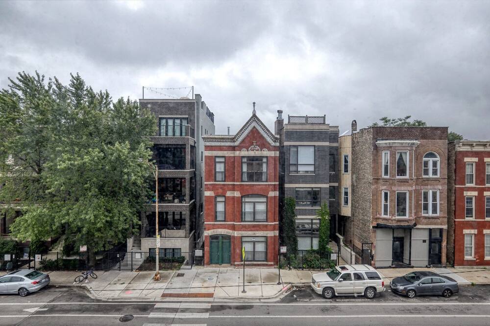 Photo of Outdoor in Noble Square