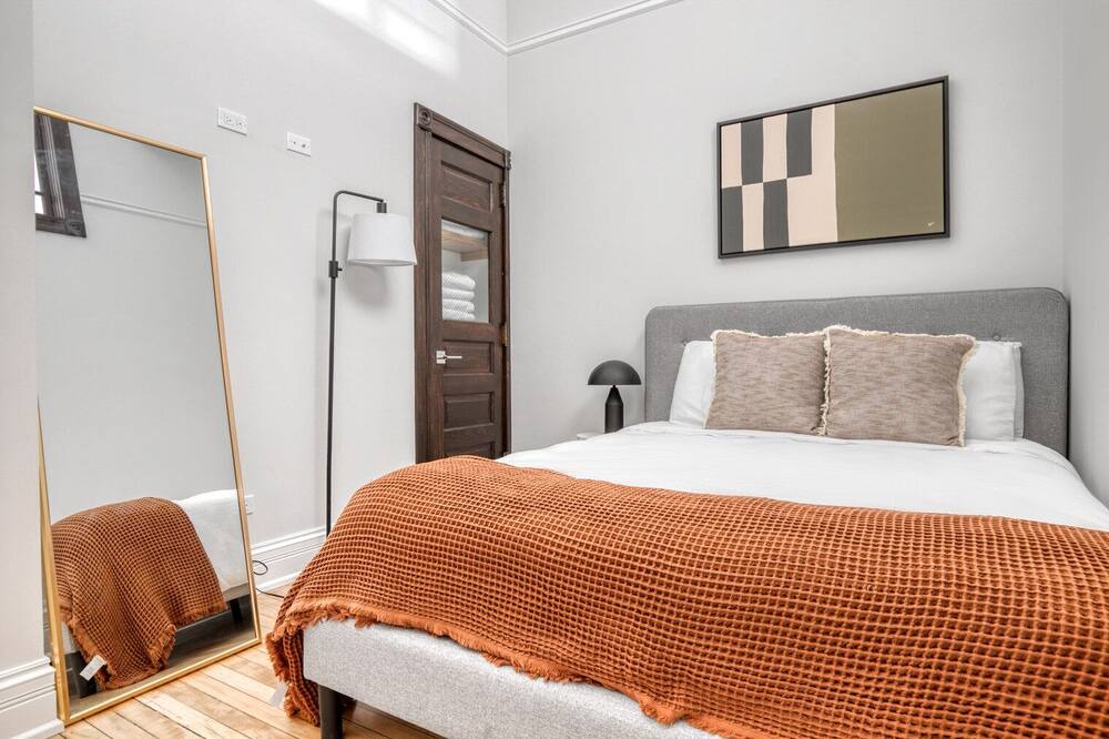 Photo of Bedroom in Noble Square