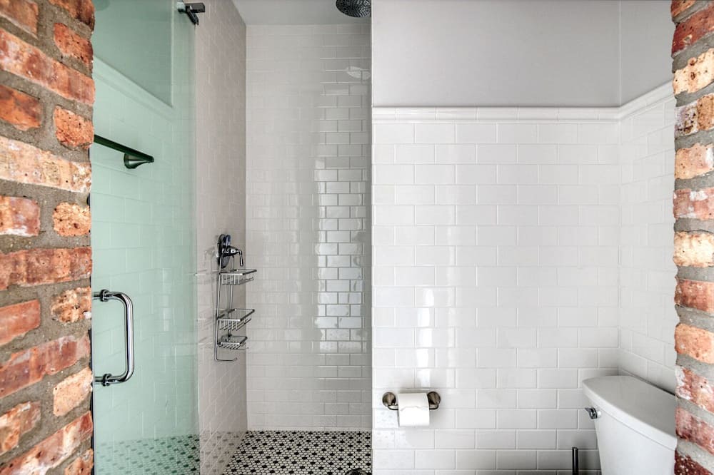 Photo of Bathroom in Noble Square