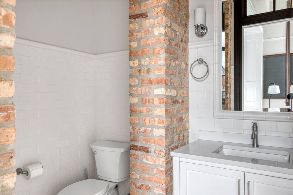Photo of Bathroom in Noble Square