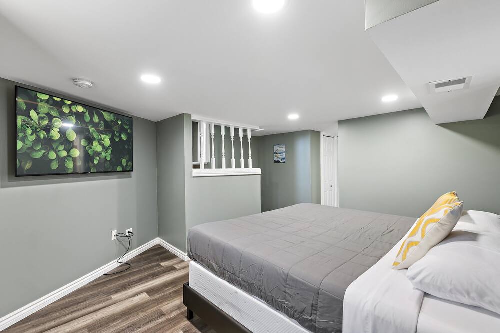 Photo of Bedroom in Lombard