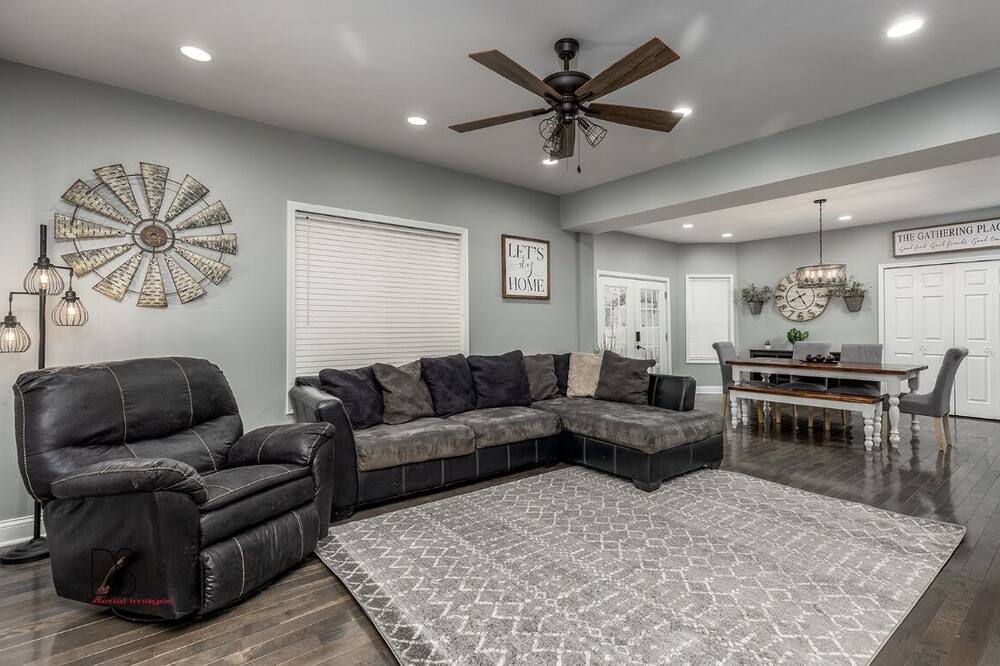 Photo of Livingroom in Ottawa