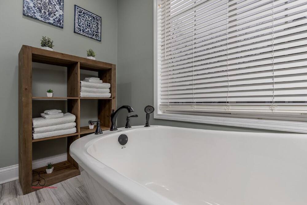 Photo of Bathroom in Ottawa