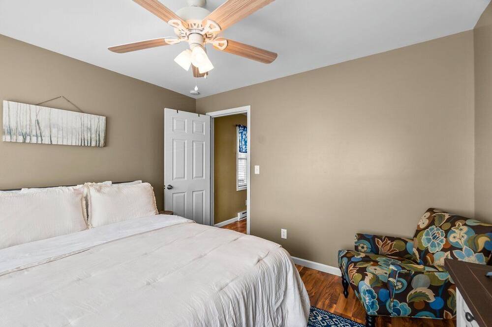 Photo of Bedroom in Anna