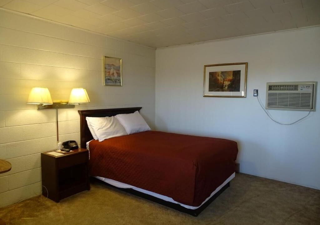 Photo of Bedroom in Adrian
