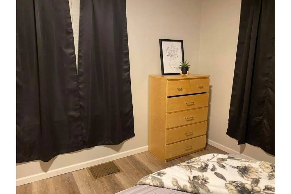Photo of Bedroom in Quincy