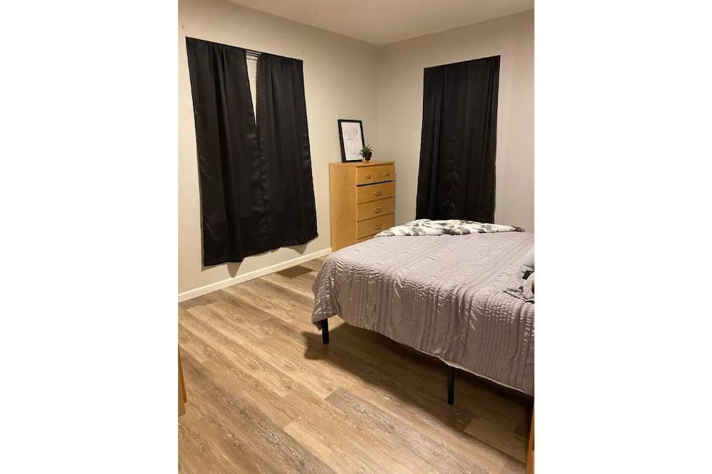 Photo of Bedroom in Quincy