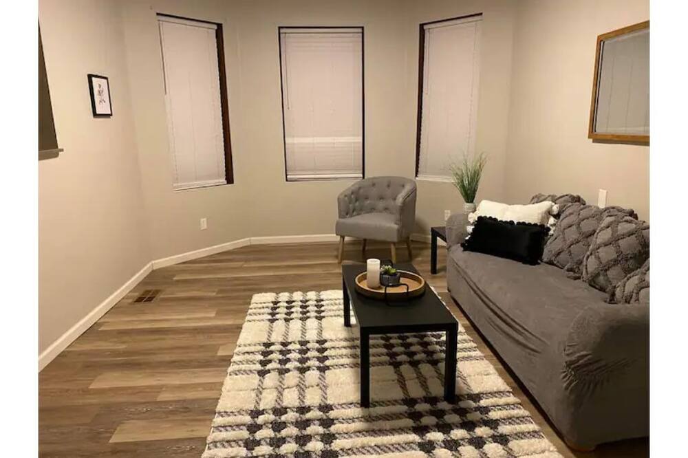 Photo of Bedroom in Quincy