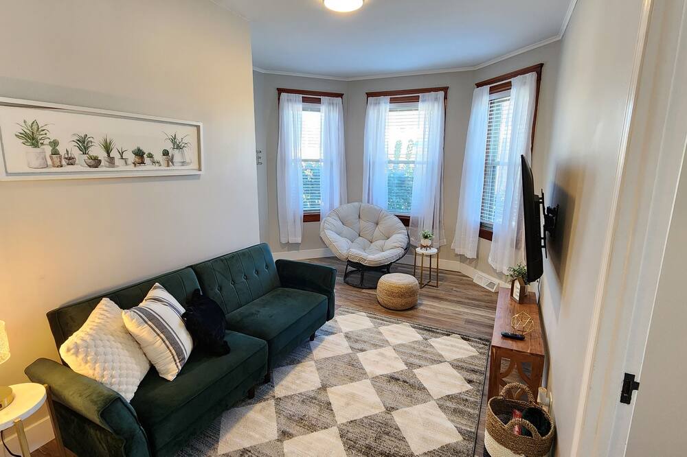 Photo of Livingroom in Quincy