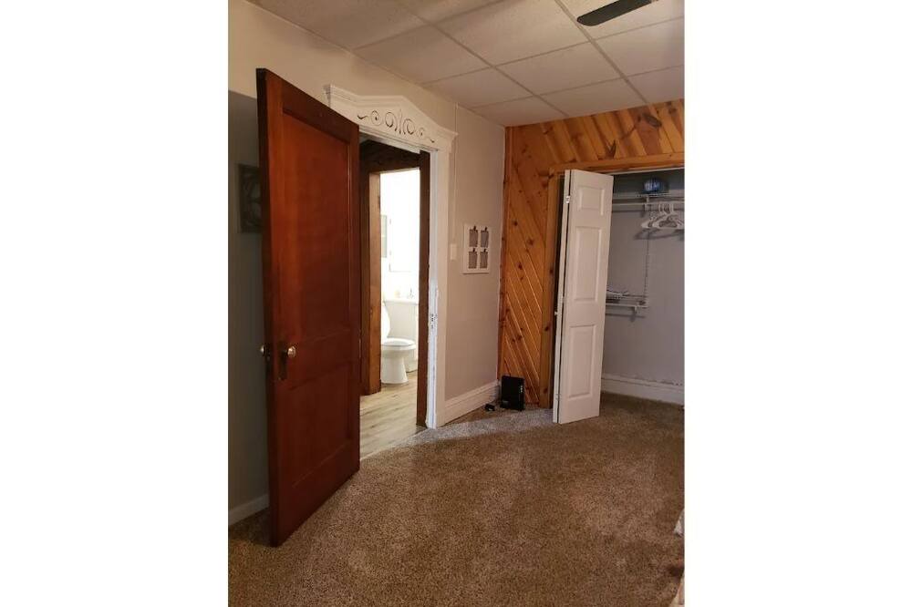 Photo of Bedroom in Quincy