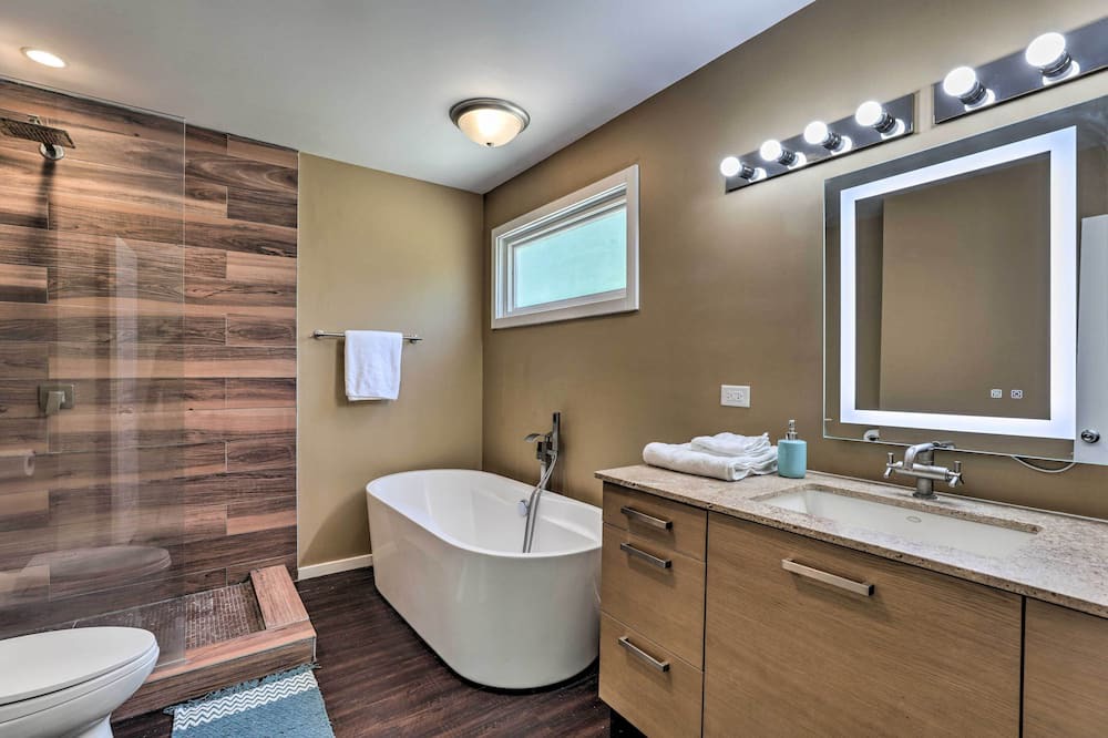 Photo of Bathroom in Joliet