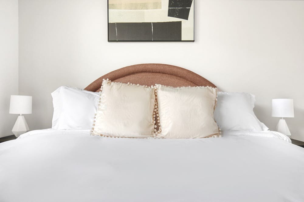 Photo of Bedroom in Evanston
