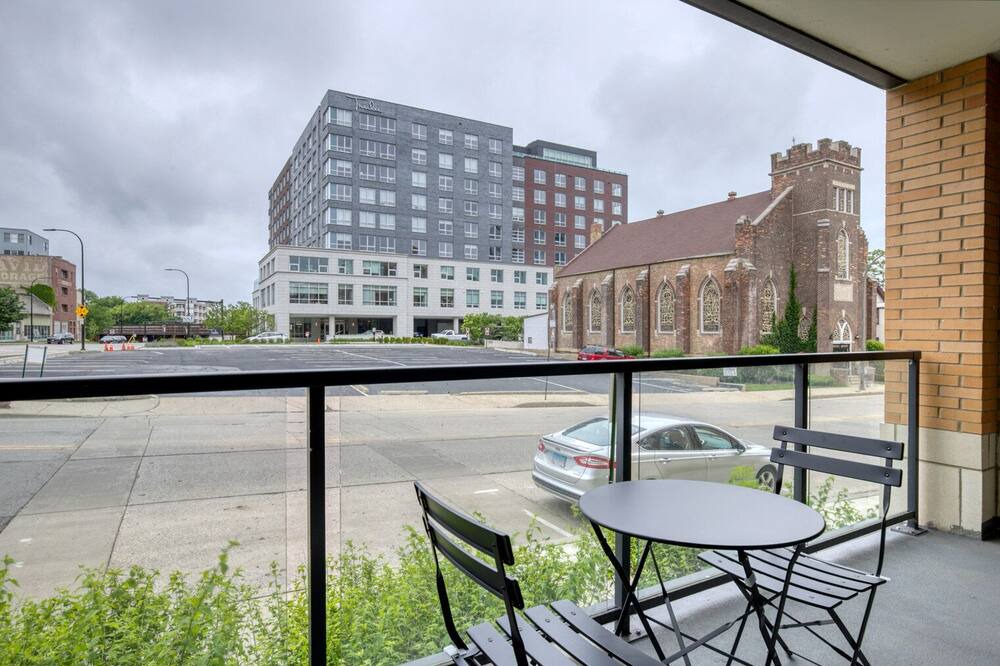 Photo of Patio Balcony in Evanston