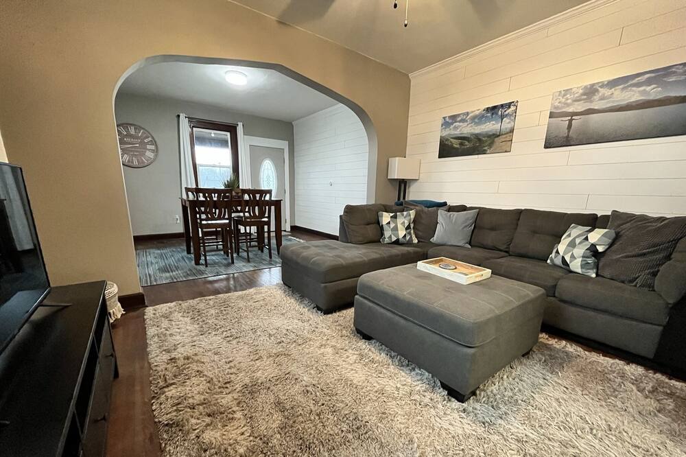 Photo of Bedroom in Belleville