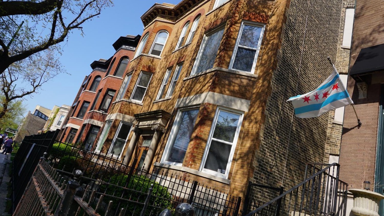 Photo of Outdoor in Lakeview