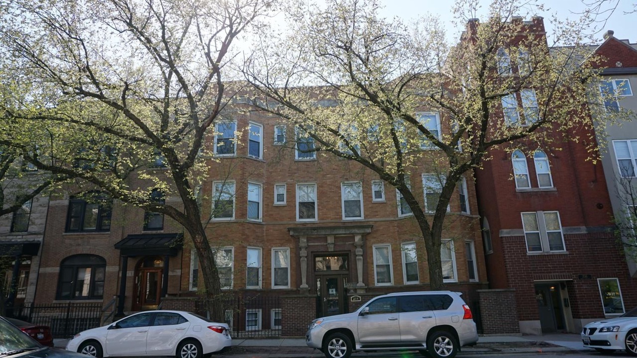Photo of Outdoor in Lakeview