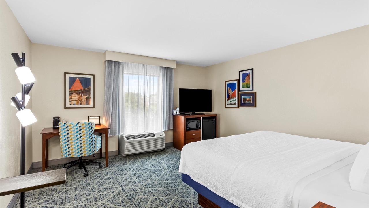 Photo of Bedroom in DeKalb