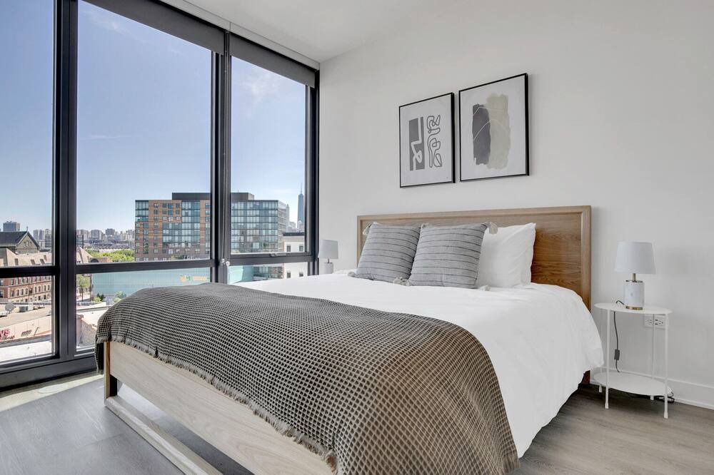 Photo of Bedroom in River West