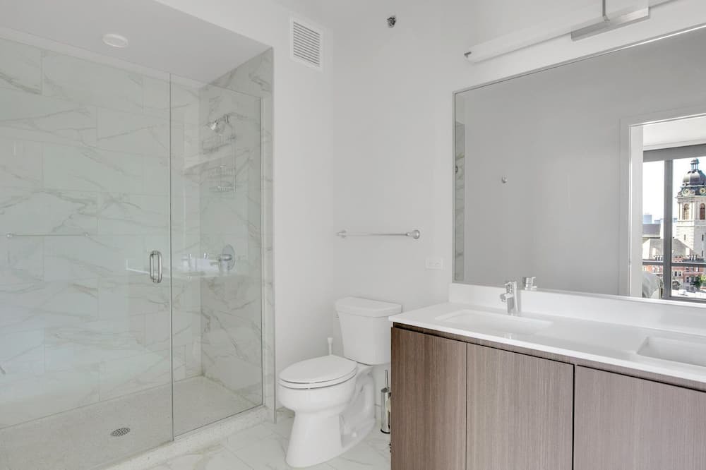 Photo of Bathroom in River West