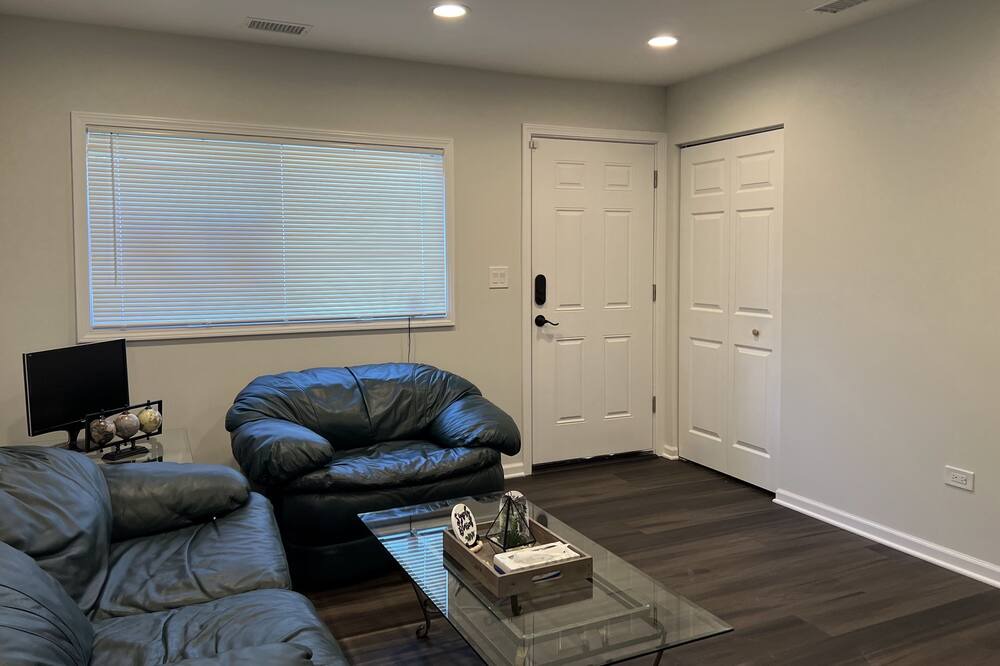Photo of Bedroom in Romeoville
