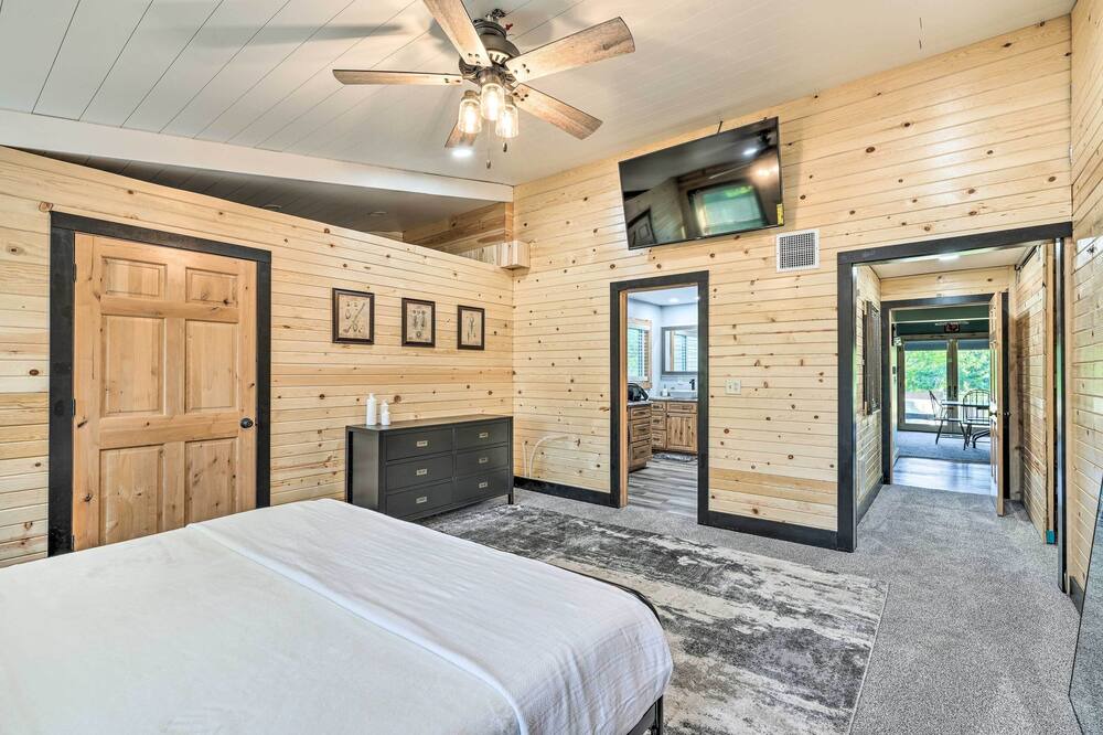 Photo of Bedroom in Apple River